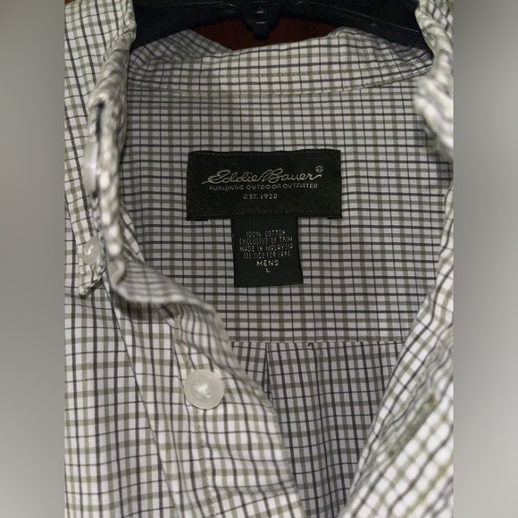 Men’s Eddie Bauer button up long sleeve - Picture 2 of 3